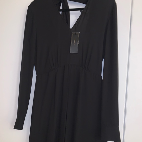 BCBGMAXAZRIA black jumpsuit, with tags, size 4 - Picture 3 of 4
